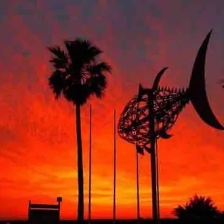 Torre Hermosa. * 科尼尔-德拉弗龙特拉